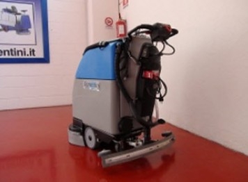 Máy chà sàn liên hợp Fiorenrini Giampy 20B ( Sử dụng Acquy )