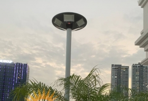 Đèn đĩa bay UFO NLMT chiếu sáng sân vườn 300W 